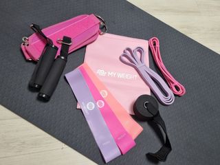 마이웨잇 심으뜸 홈트밴드세트 홈짐 여자홈트레이닝기구 운동용고무밴드 — 5점을 준 리뷰어가 2021년 7월 올린 사용 사진