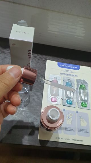 나우 [리브엠] 123억개 엑소좀으로 채운 눈부신 광채, 엑소코어 화이트닝 텐션 앰플 — 5점을 준 리뷰어가 2023년 9월 올린 사용 사진