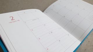 리훈 2023년 하고싶은말다이어리 (세로/정사각 중 택 1, 베이지/블루 중 택 1) — 5점을 준 리뷰어가 2023년 2월 올린 사용 사진