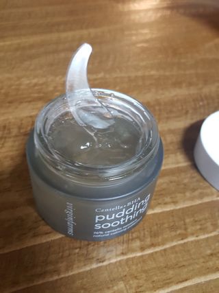 [NEW_버진팜스 푸딩수딩] 투명 푸딩젤이 선사하는 빠른 진정과 깨끗한 피부결 정돈 — 5점을 준 리뷰어가 2021년 10월 올린 사용 사진