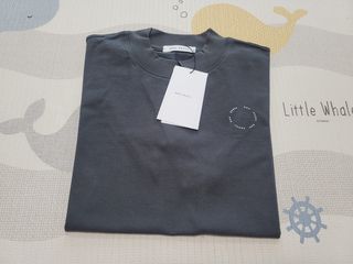 로서울 High Neck T-Shirt Navy, Gray — 5점을 준 리뷰어가 2021년 5월 올린 사용 사진