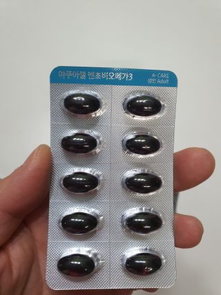 메디포스트 모비타 아쿠아셀 엔초비오메가3 60캡슐 — 5점을 준 리뷰어가 2022년 12월 올린 사용 사진