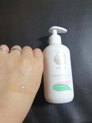 mom e 맘이 내추럴 베이비 케어 샴푸앤바스+로션 — 5점을 준 리뷰어가 2021년 2월 올린 사용 사진