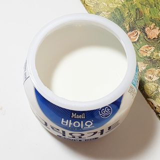 매일바이오 그릭요거트 오리지널 플레인 4개, 로스터리 커피믹스 4개 — 5점을 준 리뷰어가 2021년 12월 올린 사용 사진