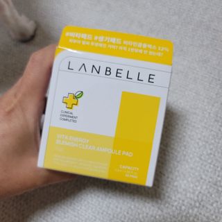 랑벨 비타 에너지 잡티 앰플 패드 65매 (투명하고 밝은 얼굴 광채패드) — 5점을 준 리뷰어가 2022년 5월 올린 사용 사진
