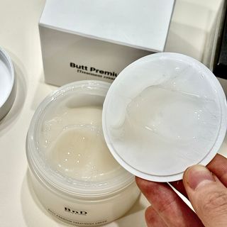비엔디 프리용[한/영]BnD 바디 주름개선 엉덩이크림 — 5점을 준 리뷰어가 2024년 10월 올린 사용 사진