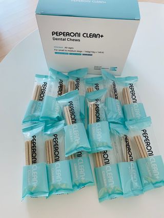 페페로니 클린플러스 덴탈치킨껌 10g x 14p — 5점을 준 리뷰어가 2021년 7월 올린 사용 사진