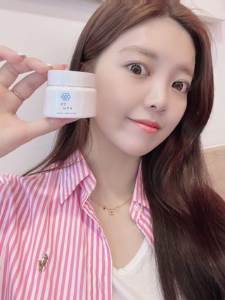 AYU25[아유트웬티파이브]다마스크로즈워터 베이스 천연 수분 촉촉 크림 — 5점을 준 리뷰어가 2021년 5월 올린 사용 사진