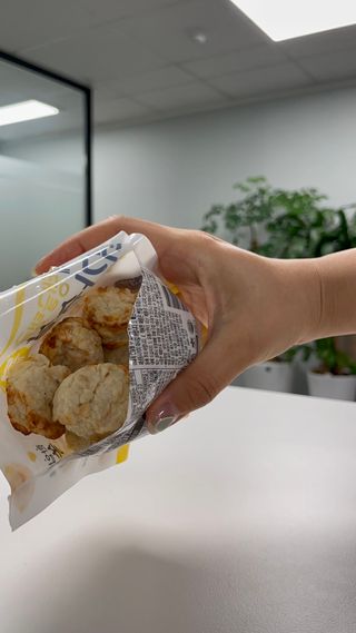 굽네몰 [굽네] 탱글탱글 닭가슴살볼 3종, 닭가슴살 오븐 스테이크 3종 — 5점을 준 리뷰어가 2021년 5월 올린 사용 사진