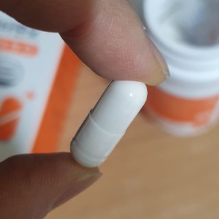 프리마인 성큼다가온 봄, 이너뷰티를 챙겨야 피부도 화사하게, 컨디션도 활기차게. 흡수율을 높인 고효율 비타민. — 5점을 준 리뷰어가 2022년 4월 올린 사용 사진
