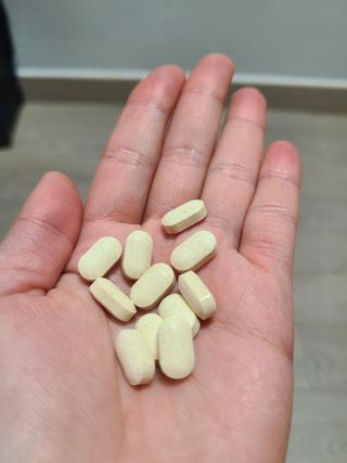 프리마인 평생 써야하는 관절의 건강을 위한 완벽설계 솔루션 관절n마디케어 플러스 120정 — 4점을 준 리뷰어가 2021년 10월 올린 사용 사진