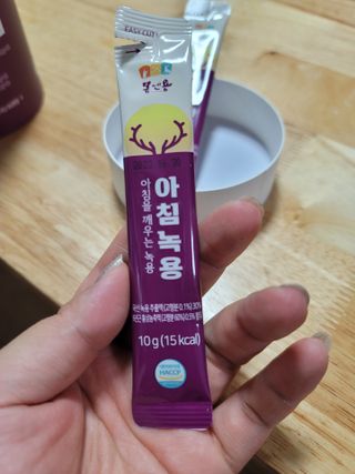 [몸엔용] 전국 이마트 런칭 신상, 아침을 깨우는 녹용 아침녹용 10g x 28포 — 5점을 준 리뷰어가 2021년 7월 올린 사용 사진
