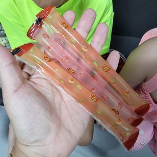젤리벨리 젤리스틱 어쏘티드 900g — 5점을 준 리뷰어가 2022년 8월 올린 사용 사진