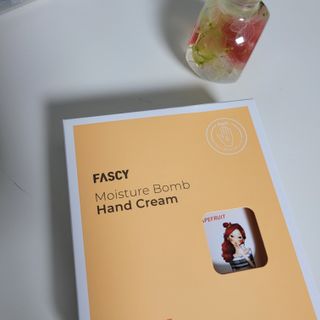 파시 FASCY 高保湿ハンドクリーム40ml+80ml セット — 5점을 준 리뷰어가 2021년 7월 올린 사용 사진