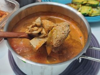 소담스퀘어 상암 궁중해물탕조씨집 백년가게 조씨집 팔뚝탕1인분550g — 5점을 준 리뷰어가 2022년 12월 올린 사용 사진