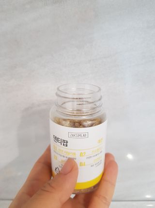 작심연구소 구취제거+충치예방+치아화이트닝 마법의 캔디 덴티팝3종(맛 랜덤 발송) — 5점을 준 리뷰어가 2022년 5월 올린 사용 사진