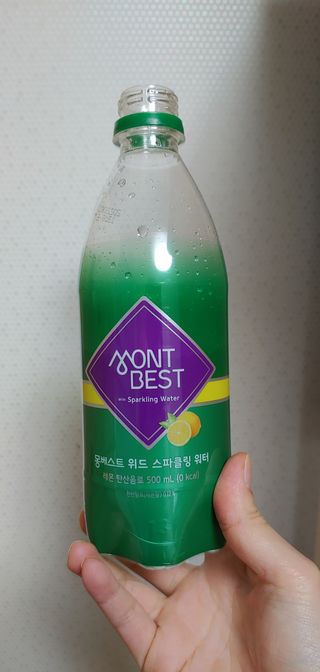 몽베스트 Montbest with Sparkling water Lemon OR Lime 20병(랜덤) — 5점을 준 리뷰어가 2021년 10월 올린 사용 사진