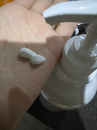 [닥터문] 프리미엄 알로에베라 선크림 500ml — 5점을 준 리뷰어가 2022년 7월 올린 사용 사진