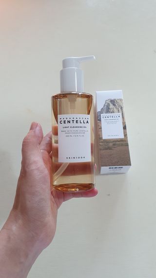 스킨1004 [SKIN1004] 마다가스카르 센텔라 라이트 클렌징 오일 200ml — 5점을 준 리뷰어가 2024년 7월 올린 사용 사진