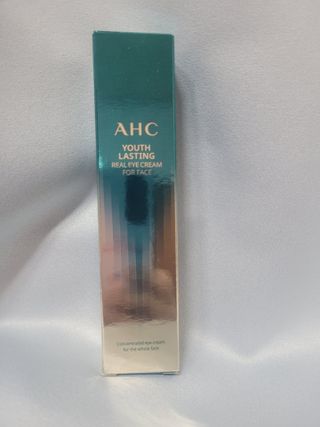 [NEW 탄력유턴 아이크림] AHC 유스 래스팅 리얼 아이크림 포 페이스 — 4점을 준 리뷰어가 2021년 3월 올린 사용 사진