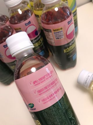 더그레잇티 콤부차 [매일유업] 더그레잇티 44kcal 콤부차 300ml *12개입 (오리지널 6개+베리리치 6개) — 5점을 준 리뷰어가 2023년 7월 올린 사용 사진