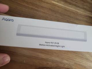 아카라 어두울 때만 켜지는 스마트 무선 센서등 — 4점을 준 리뷰어가 2021년 10월 올린 사용 사진