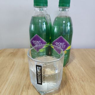 몽베스트 Montbest with Sparkling water Lime20병 — 5점을 준 리뷰어가 2022년 6월 올린 사용 사진