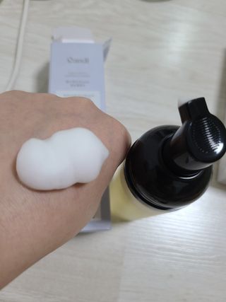 헤어플러스 콴디 아침세안제 폼클렌징 퓨어 어니스티 모닝클렌저 — 5점을 준 리뷰어가 2021년 6월 올린 사용 사진