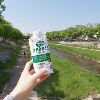 셀렉스스포츠 셀렉스 스포츠 웨이 프로틴 초콜릿 _ 330ml x 12팩 — 5점을 준 리뷰어가 2021년 5월 올린 사용 사진