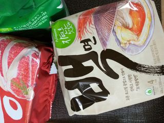 [풀무원] 자연은맛있다 정면, 백면, 홍면  세트 — 5점을 준 리뷰어가 2021년 4월 올린 사용 사진