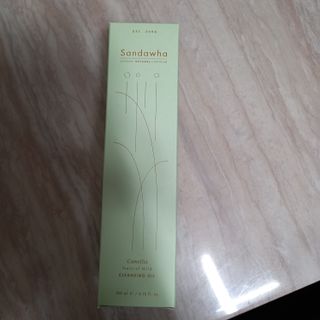 스킨큐어 산다화 순한 클렌징 동백 오일 200ml — 5점을 준 리뷰어가 2023년 2월 올린 사용 사진