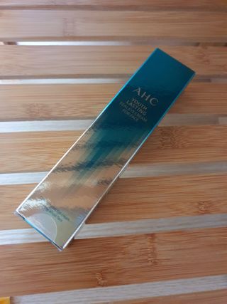 [NEW 탄력유턴 아이크림] AHC 유스 래스팅 리얼 아이크림 포 페이스 — 5점을 준 리뷰어가 2021년 2월 올린 사용 사진
