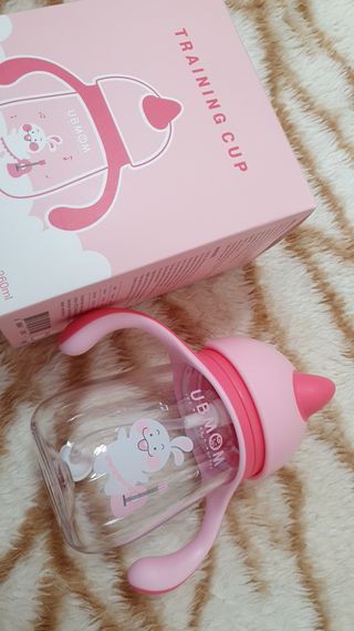 유비맘 트라이탄 코니빨대컵_컬러 랜덤 발송 — 5점을 준 리뷰어가 2021년 1월 올린 사용 사진