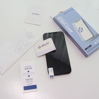 아클리브 Premium 항균 항바이러스 액정 보호필름(iPhone) — 4점을 준 리뷰어가 2022년 2월 올린 사용 사진