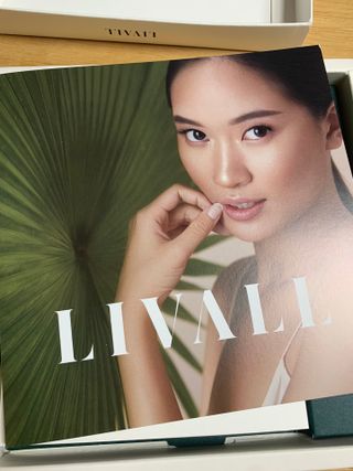 리브얼 | LIVALL 바이오셀룰로오스 마스크 레스트 앤 글로우 33ml  x 3개입 — 5점을 준 리뷰어가 2022년 6월 올린 사용 사진
