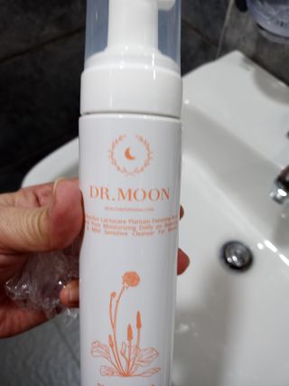 MF프리 [닥터문] 유산균 락토케어 질경초 여성청결제 200ml (폼타입) — 5점을 준 리뷰어가 2022년 9월 올린 사용 사진