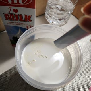 하나마이 [BEST 판매율 1위] 카스피해 유산균 종균_발효기가 필요없이 간편하게 만들어 먹는 요거트 생유산균 — 3점을 준 리뷰어가 2023년 3월 올린 사용 사진