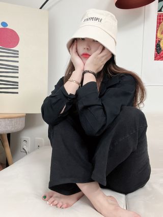 [스테이피플] STAYPEOPLE BUCKET HAT (IVORY) — 5점을 준 리뷰어가 2022년 9월 올린 사용 사진