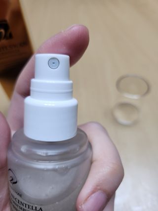 오투에니원 화이트스완 센텔라 루미너스 미스트 세럼 100ml — 4.5점을 준 리뷰어가 2023년 1월 올린 사용 사진