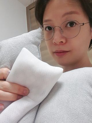브랜드K 플래그십스토어 [브랜드K X 가온힐 코튼샤워]편백 인서트 베개, 편백파우치, 높이조절 솜파우치 — 5점을 준 리뷰어가 2022년 1월 올린 사용 사진