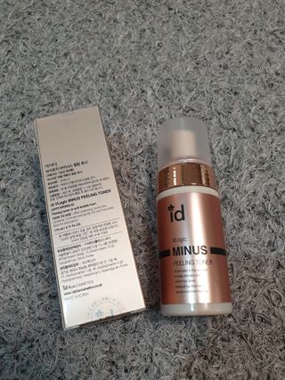 아이디플라코스메틱 아이디 브이로직 마이너스 필링 토너 110ml — 5점을 준 리뷰어가 2022년 1월 올린 사용 사진