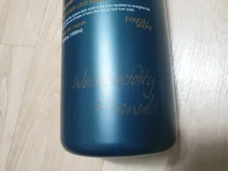 [포레스트스토리] 탈모증상완화 샴푸 1,000ml — 4점을 준 리뷰어가 2022년 3월 올린 사용 사진