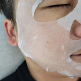 쿠피 피디알엔 연어 더마 페이셜 마스크 — 4점을 준 리뷰어가 2021년 11월 올린 사용 사진