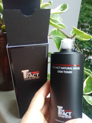 The Fact 더팩트 내추럴 에스에프엔 에이틴 스킨 토너 150ml — 5점을 준 리뷰어가 2022년 7월 올린 사용 사진