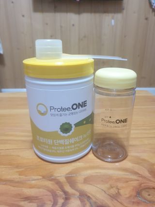 프로티원 단백질쉐이크 녹차맛 2주분 1통+보틀 — 5점을 준 리뷰어가 2021년 4월 올린 사용 사진