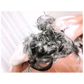 다슈코리아 다슈 데일리 단백질 한방 두피 골드 샴푸 500ml — 5점을 준 리뷰어가 2021년 1월 올린 사용 사진