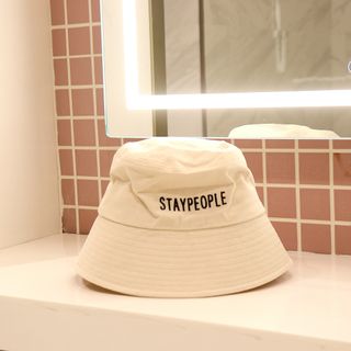 [스테이피플] STAYPEOPLE BUCKET HAT (IVORY) — 4점을 준 리뷰어가 2022년 9월 올린 사용 사진