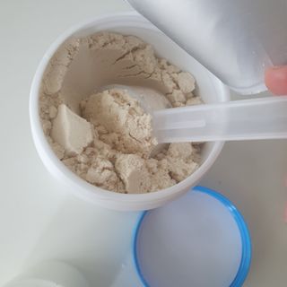 메이준뉴트리 유러피언 산양유 콜라겐 프로틴 — 5점을 준 리뷰어가 2021년 5월 올린 사용 사진