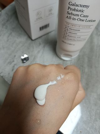 하이브리온 [구매평]닥터초이스 갈락토미 프로바이오틱 세범케어 올인원 로션 1개, 100ml — 5점을 준 리뷰어가 2025년 8월 올린 사용 사진