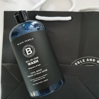 블랙페블 올인원 워시 쿨 웨이브 500ml — 3점을 준 리뷰어가 2021년 5월 올린 사용 사진